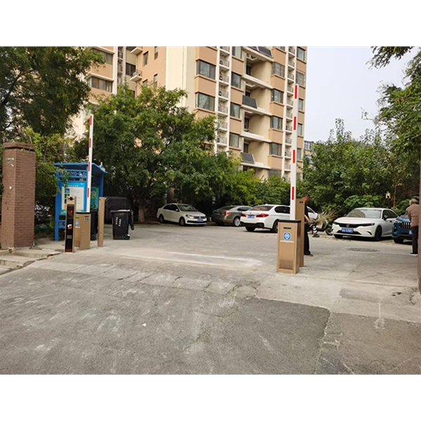 章丘小区工业园区智能车牌识别一体机