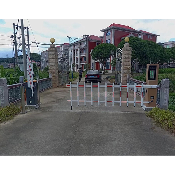 章丘停车场道闸全套设备
